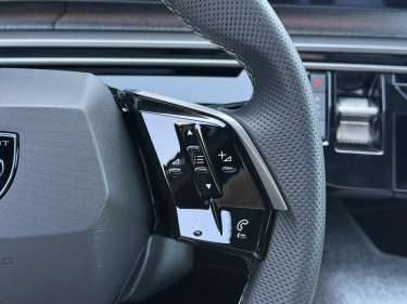 PEUGEOT 5008 NV Hybrid 145 e-DSC6 GT