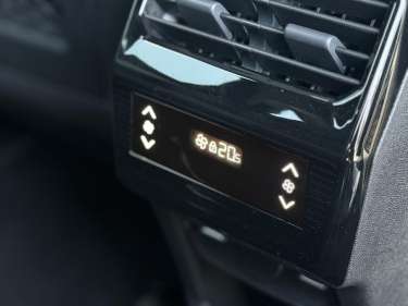 PEUGEOT 5008 NV Hybrid 145 e-DSC6 GT