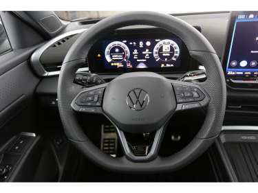 W T-ROC 1.5 e-TSI 150 DSG R-line