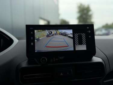 PEUGEOT RIFTER M 1.5 BlueHDI 130 EAT8 Allure