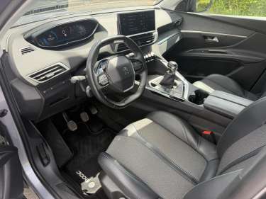 PEUGEOT 3008 1.5 BlueHDI 130 Allure Pack
