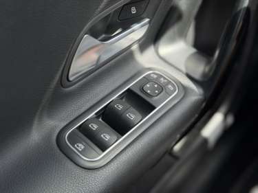 MERCEDES CLASSE A 180D 116 7G-DCT Style