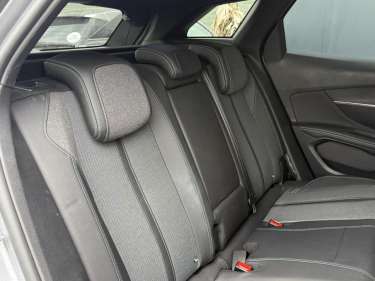 PEUGEOT 3008 Plug-in Hybrid 180 Allure e-EAT8