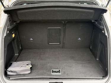 PEUGEOT 3008 Plug-in Hybrid 180 Allure e-EAT8