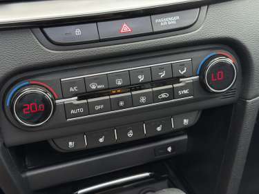 KIA XCEED 1.6 CRDi MHEV 136 DCT Premium