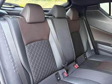 TOYOTA C-HR 1.8 Hybride 122 e-CVT Distinctive