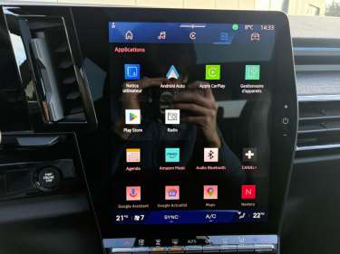 RENAULT AUSTRAL E-Tech Full Hybrid 200 Techno