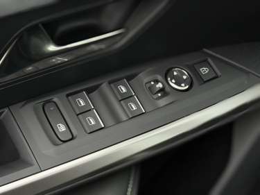 PEUGEOT 3008 NV Hybrid 145 e-DSC6 GT