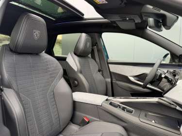 PEUGEOT 3008 NV Hybrid 145 e-DSC6 GT
