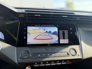 PEUGEOT 308 1.5 BlueHDI 130 EAT8 Allure