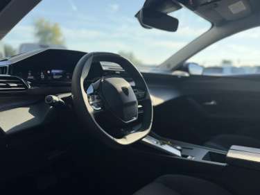 PEUGEOT 308 1.5 BlueHDI 130 EAT8 Allure