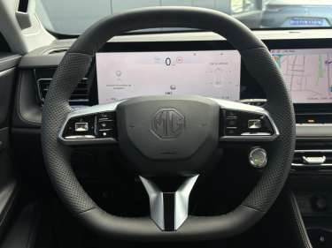 MG MOTOR EHS 1.5 Hybrid+ 224 Luxury