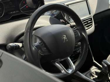 PEUGEOT 2008 1.2 PureTech 110 Style
