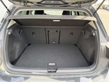 VW GOLF 8 1.5 eTSI 150 DSG R-Line