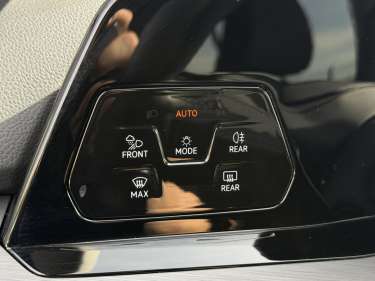 VW GOLF 8 1.5 eTSI 150 DSG R-Line