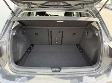 VW GOLF 8 1.5 eTSI 150 DSG R-Line