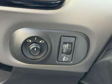 CITROEN C4 CACTUS 1.6 BlueHDI 100 ETG6 Feel Business