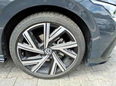 VW GOLF 8 1.5 TSI 130 R-Line