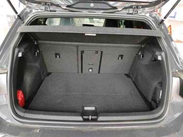 VW GOLF 8 1.5 TSI 130 R-Line