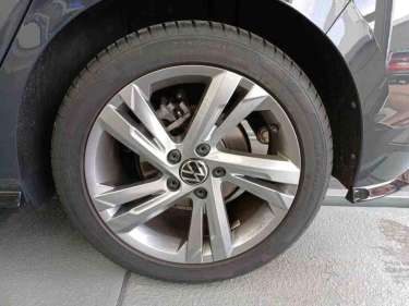VW GOLF 8 1.5 TSI 130 R-Line